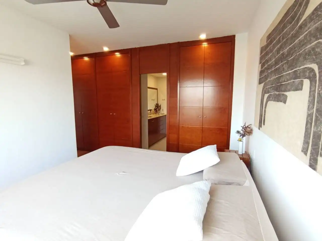 Schlafzimmer von Wohnung zur Miete in Sant Cugat del Vallès mit Klimaanlage, Heizung und Parkett