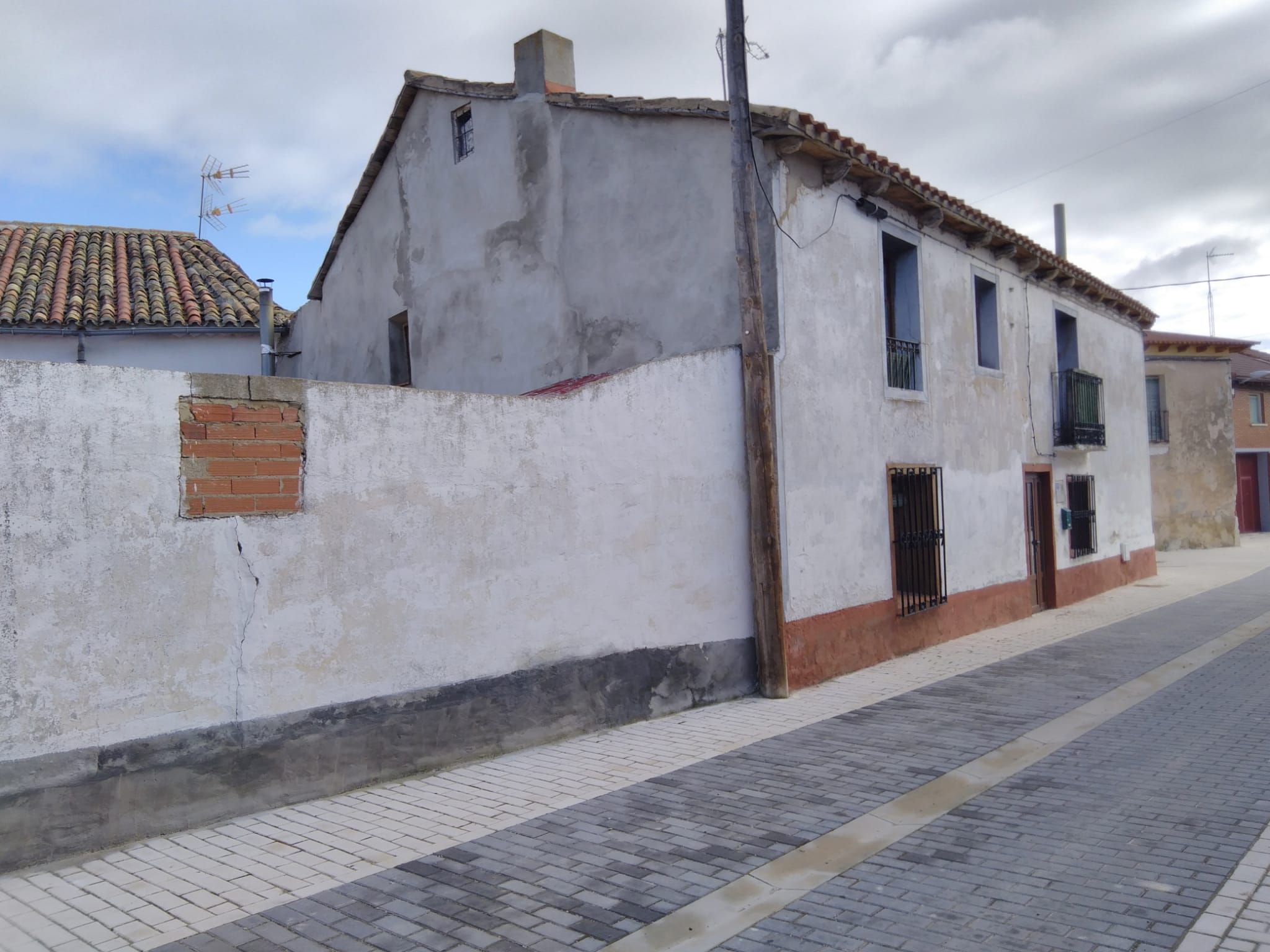 Vista exterior de Casa o xalet en venda en Corcos amb Jardí privat, Parquet i Terrassa