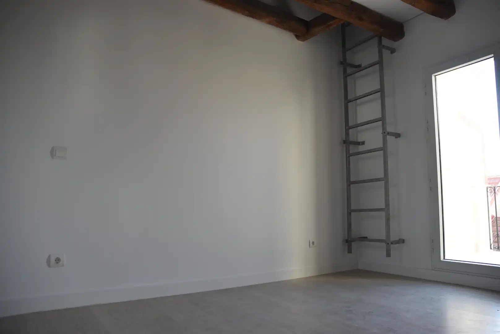 Habitación de Ático de alquiler en Madrid con Aire acondicionado, Calefacción y Parquet