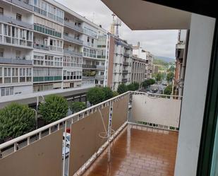 Vista exterior de Apartament per a compartir en Bilbao  amb Aire condicionat i Terrassa