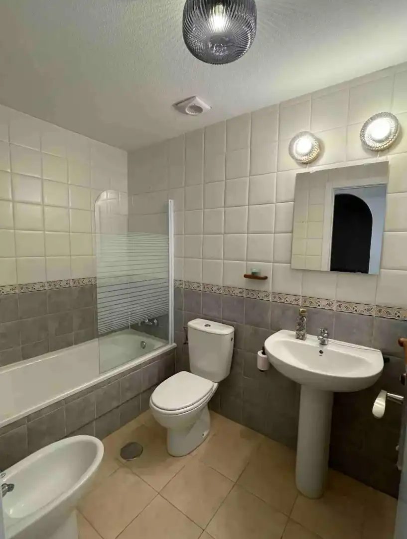 Bathroom of Flat for sale in Torrevieja  with Furnished