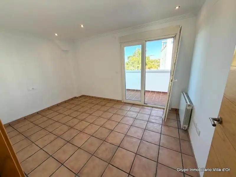 Außenansicht von Haus oder Chalet zum Verkauf in Dénia mit Klimaanlage, Heizung und Privatgarten