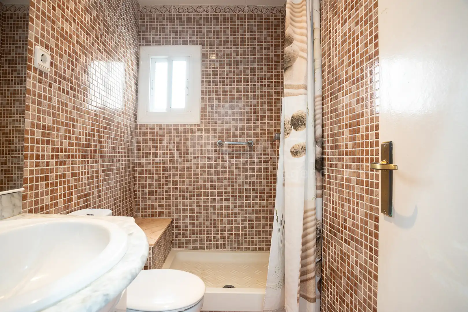 Baño de Piso en venta en Barcelona con Balcón