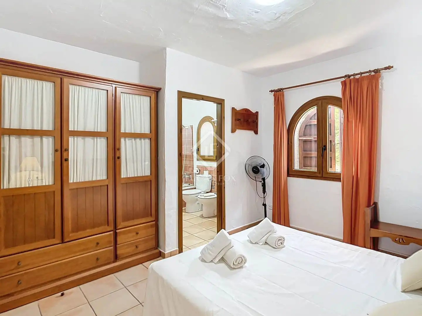 Schlafzimmer von Country house zum Verkauf in Ciutadella de Menorca mit Klimaanlage, Heizung und Privatgarten
