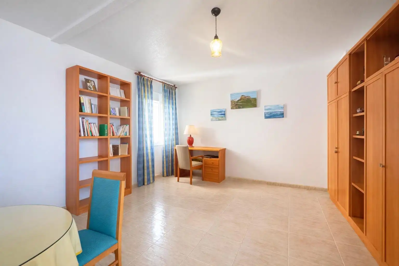 Wohnzimmer von Dachboden zum Verkauf in Sorvilán mit Terrasse und Möbliert