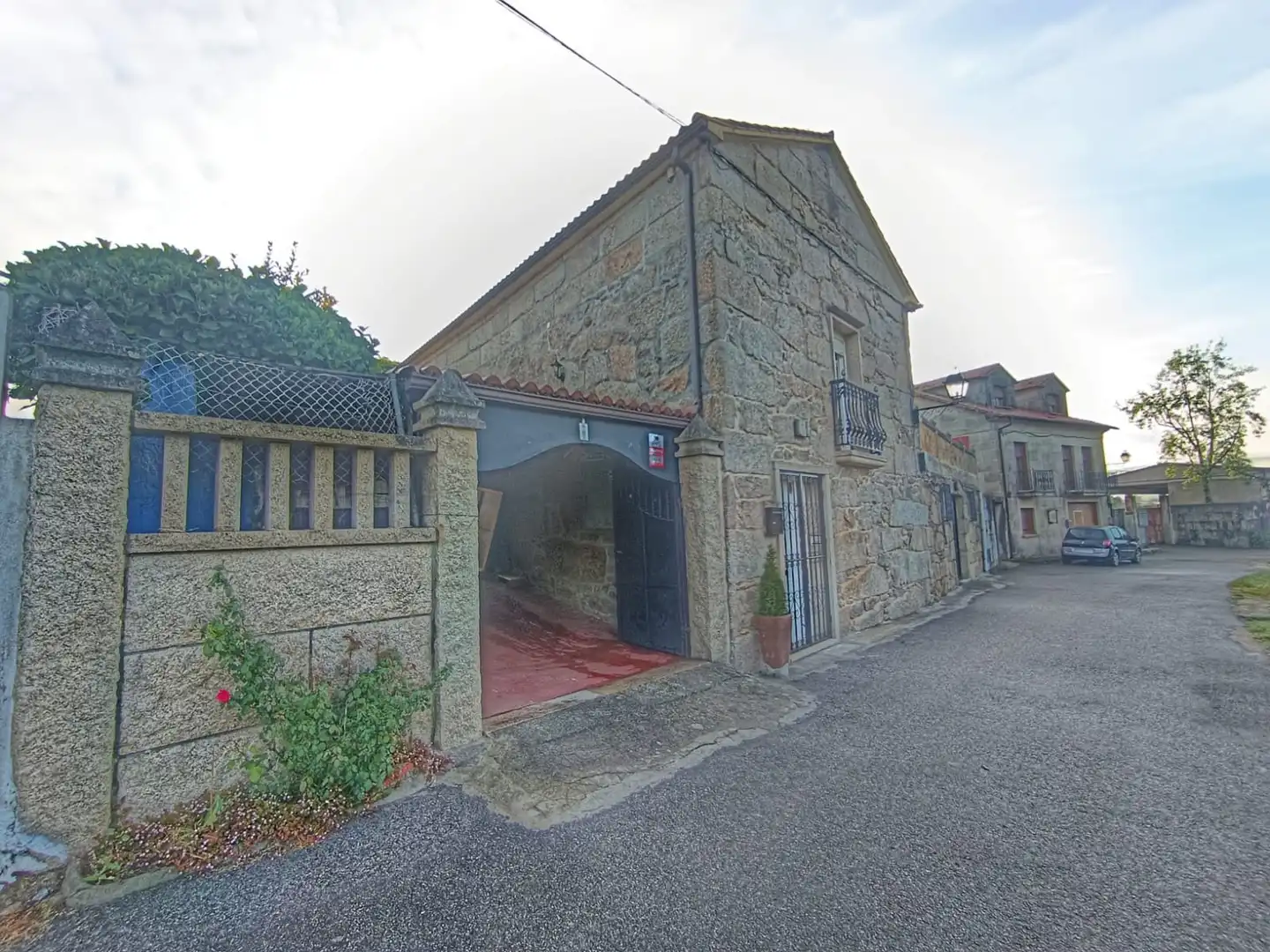 Vista exterior de Casa o xalet en venda en Cambados amb Calefacció, Terrassa i Traster