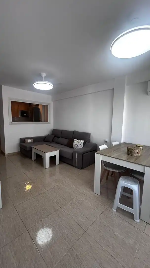 Apartamento con piscina en alquiler en Solymar, imagen 2