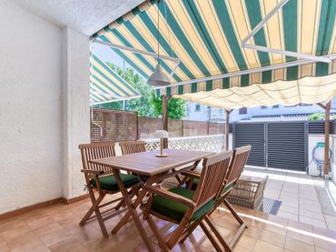 Detached house for sale in Calle Ebre 19