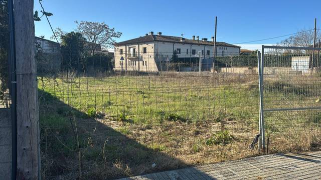 Terreno residencial en Venta en Carrer de Figueres en Viladamat