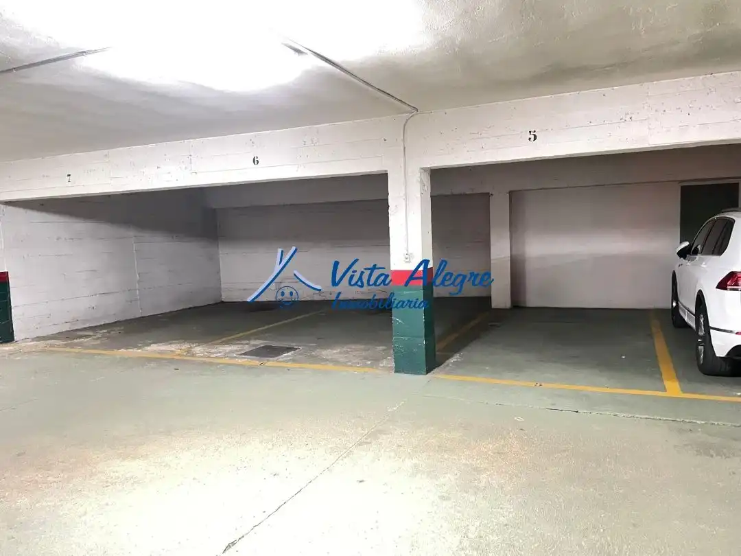 Parking de Piso en venta en Haro con Calefacción, Terraza y Trastero