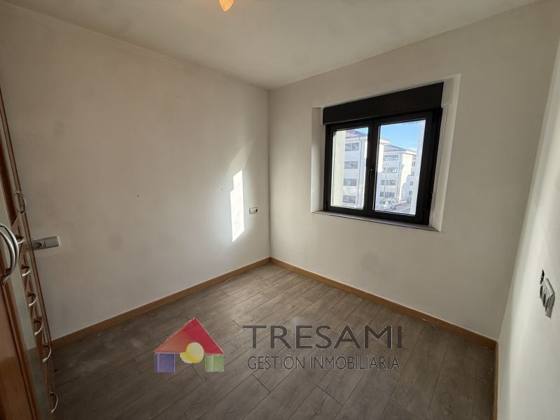 Bedroom of Flat for sale in Gijón   with Heating and Storage room