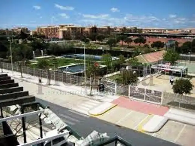 Vista exterior de Casa adosada en venta en Punta Umbría con Aire acondicionado, Calefacción y Jardín privado