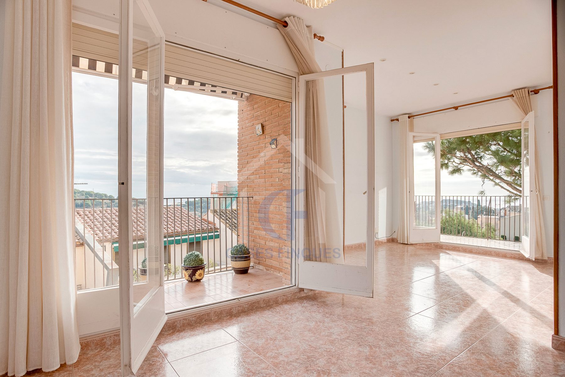 Piso en venta en Avinguda Isaac Albéniz