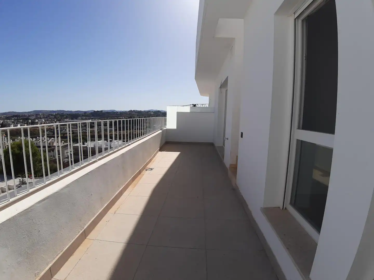 Terraza de Ático de alquiler en Fuengirola con Terraza, Trastero y Jacuzzi