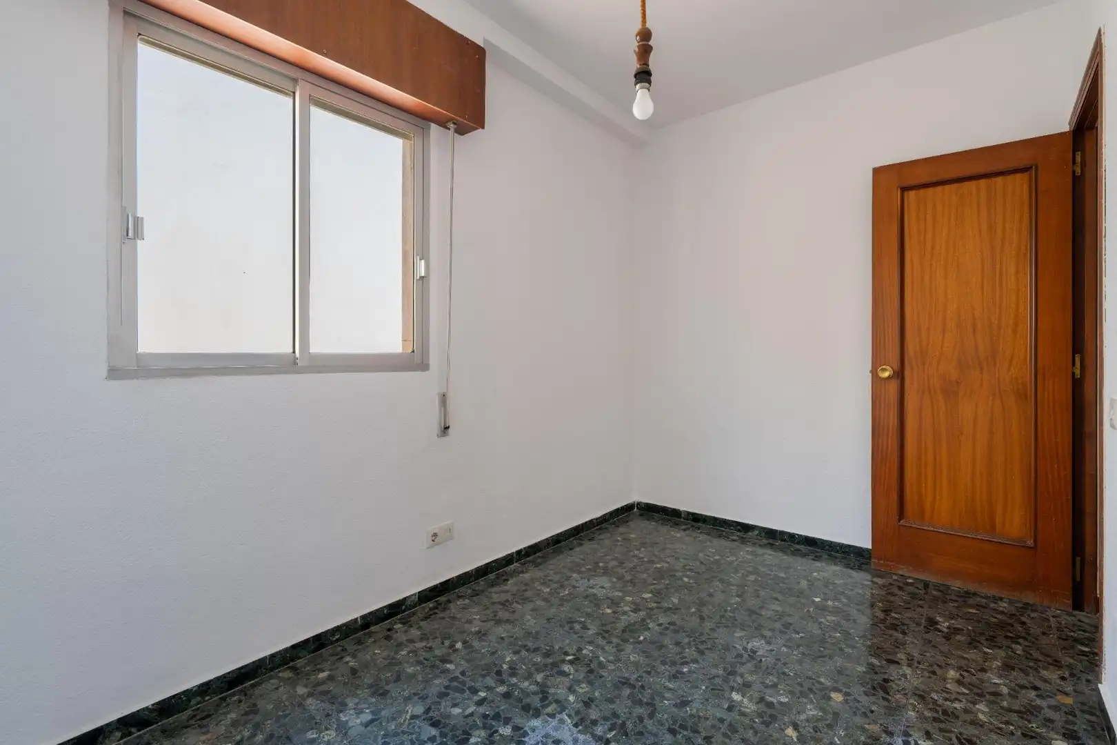 Schlafzimmer von Wohnung zum Verkauf in Almería mit Klimaanlage, Heizung und Balkon