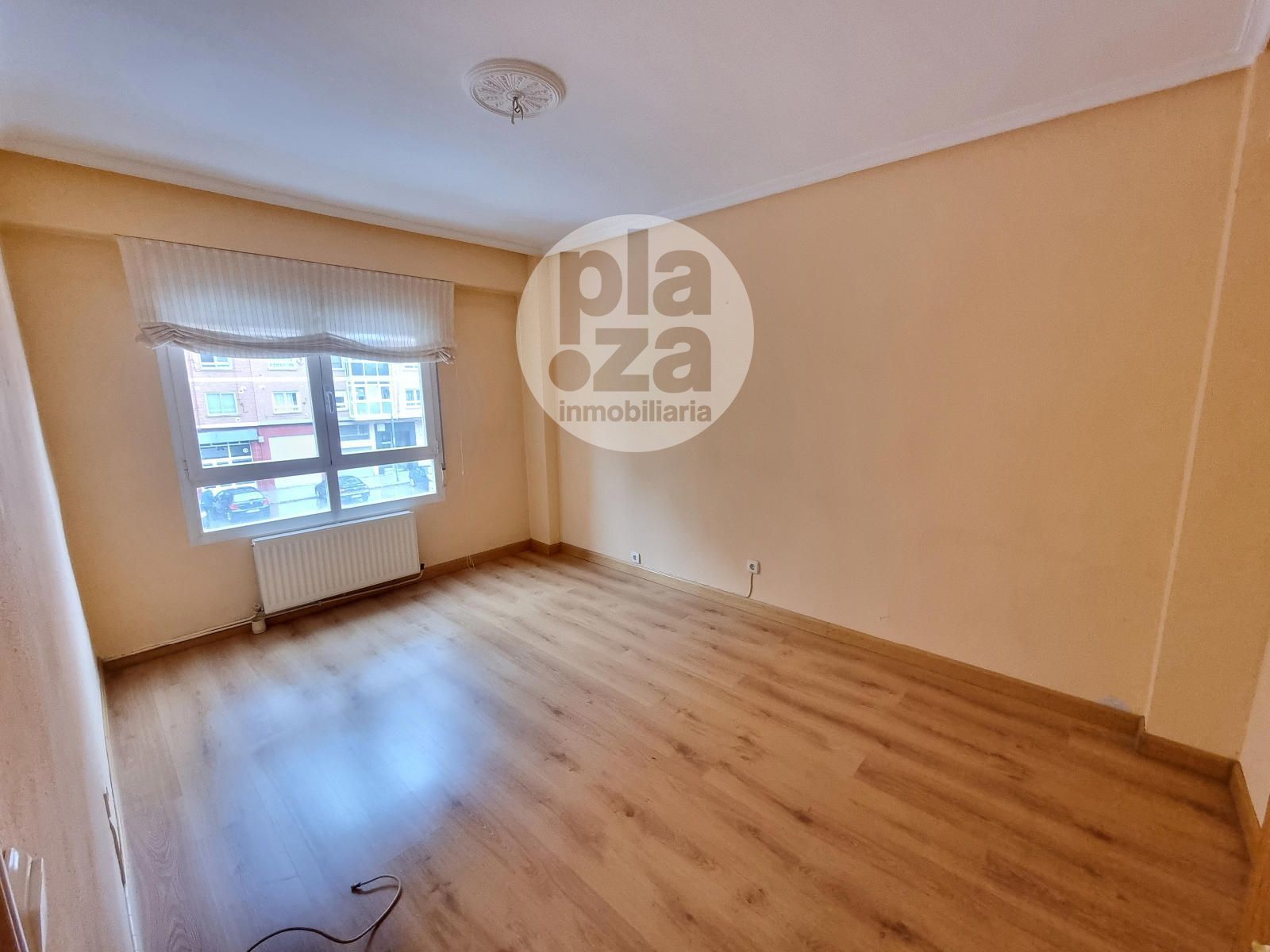 Dormitori de Pis en venda en Burgos Capital amb Calefacció