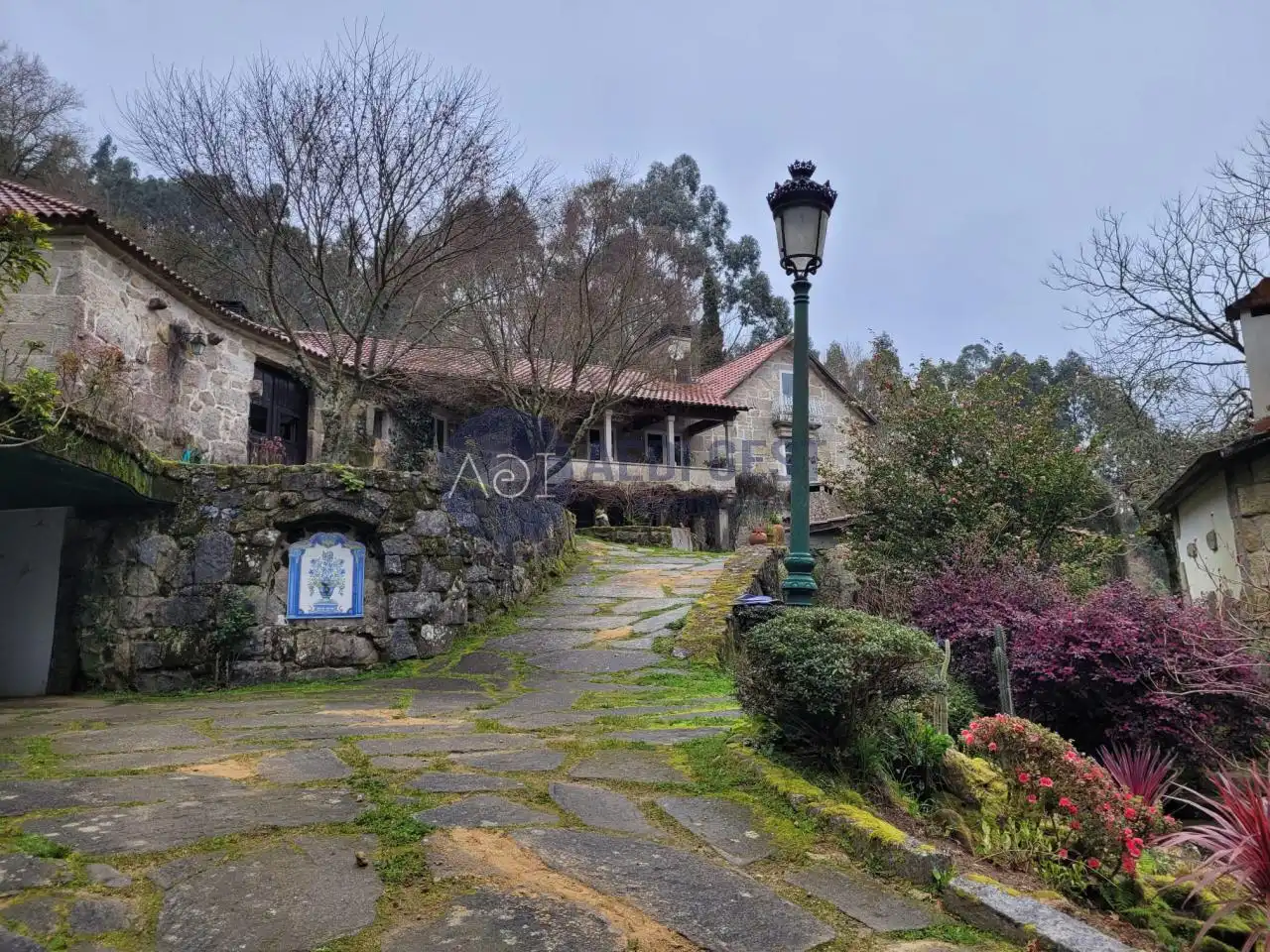 Country house with terrace for sale in Gondomar
