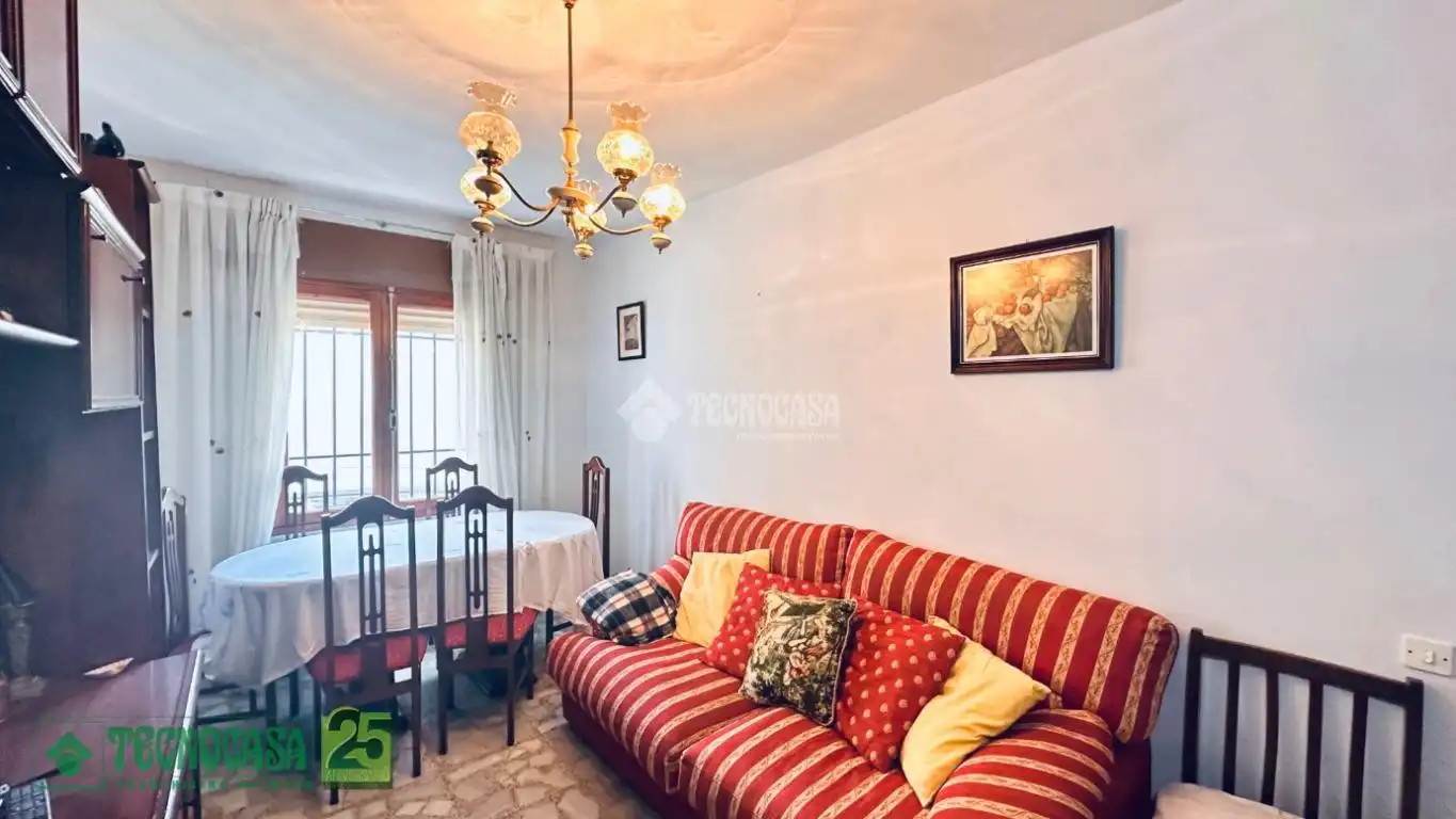 Sala d'estar de Casa adosada en venda en Urda