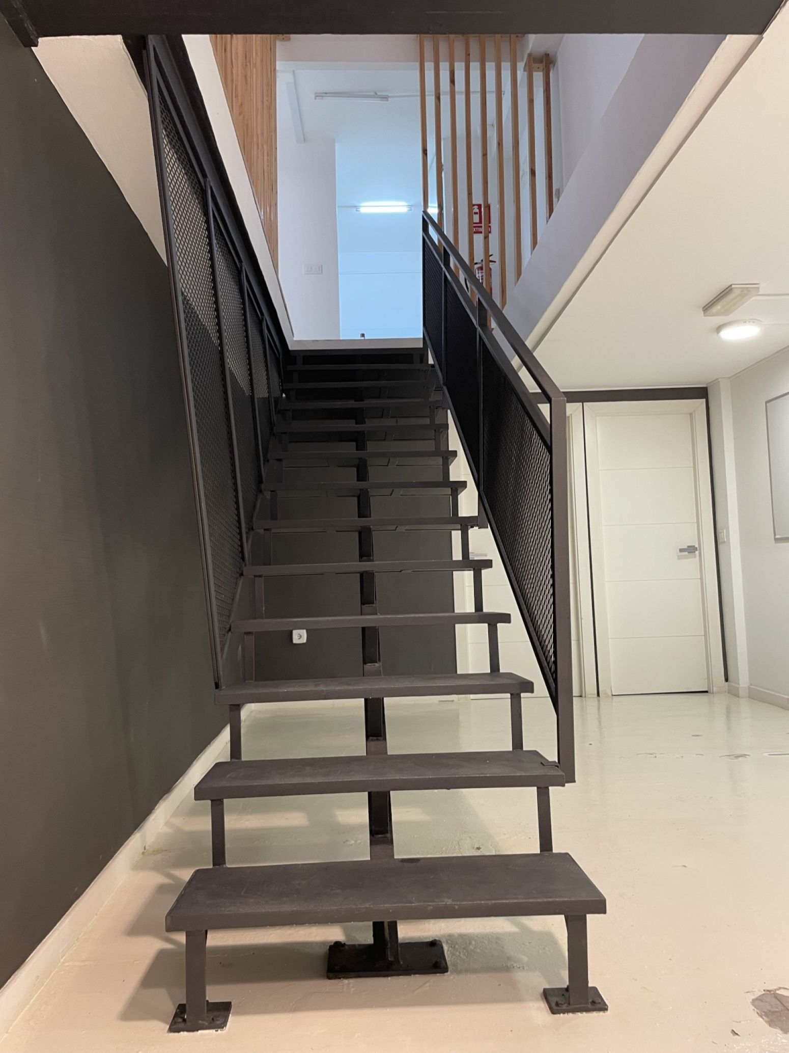 Premises to rent in  Valencia Capital  with Air Conditioner and Terrace
