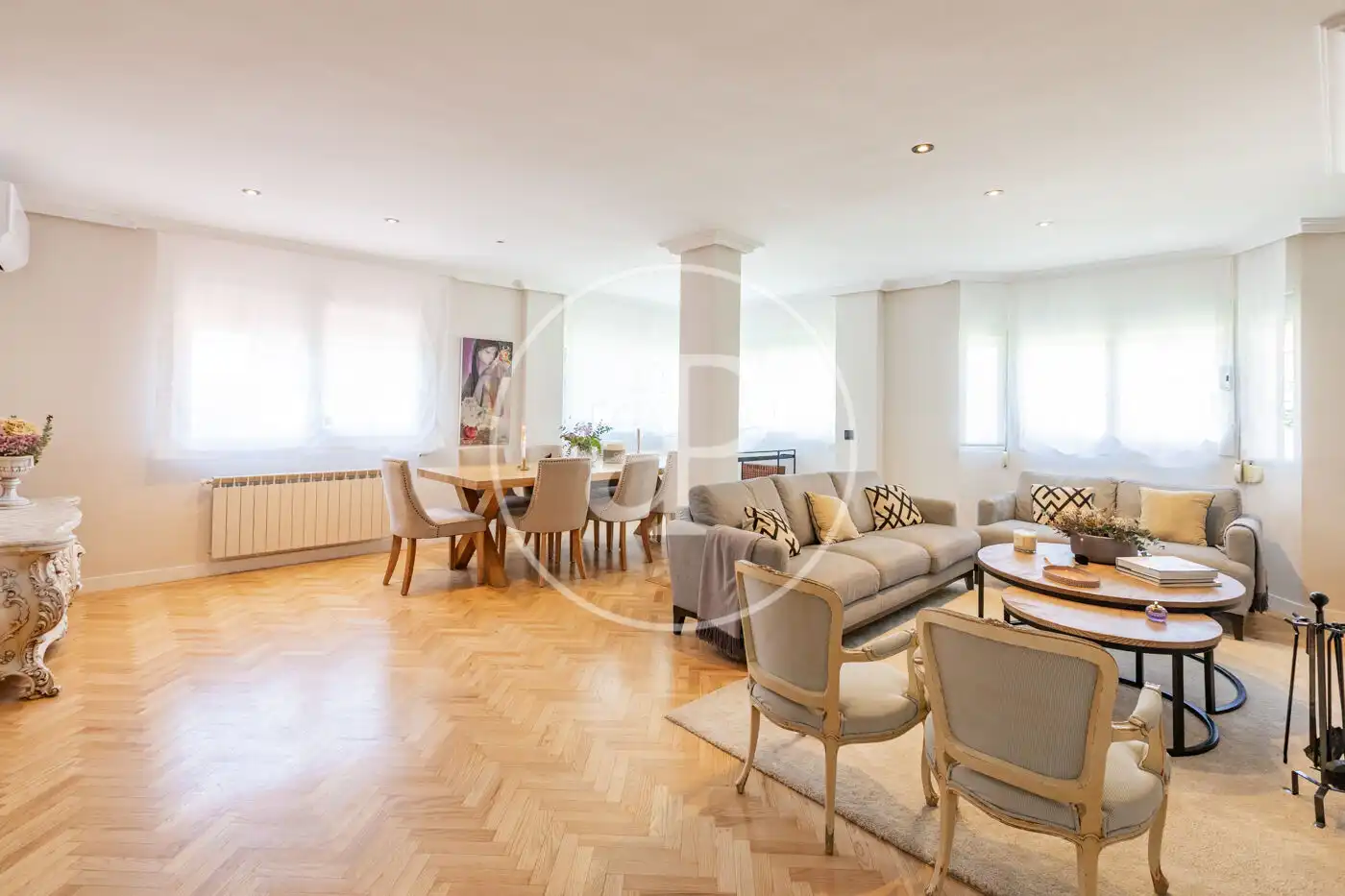 Sala de estar de Casa adosada de alquiler en Las Rozas de Madrid con Aire acondicionado, Calefacción y Jardín privado