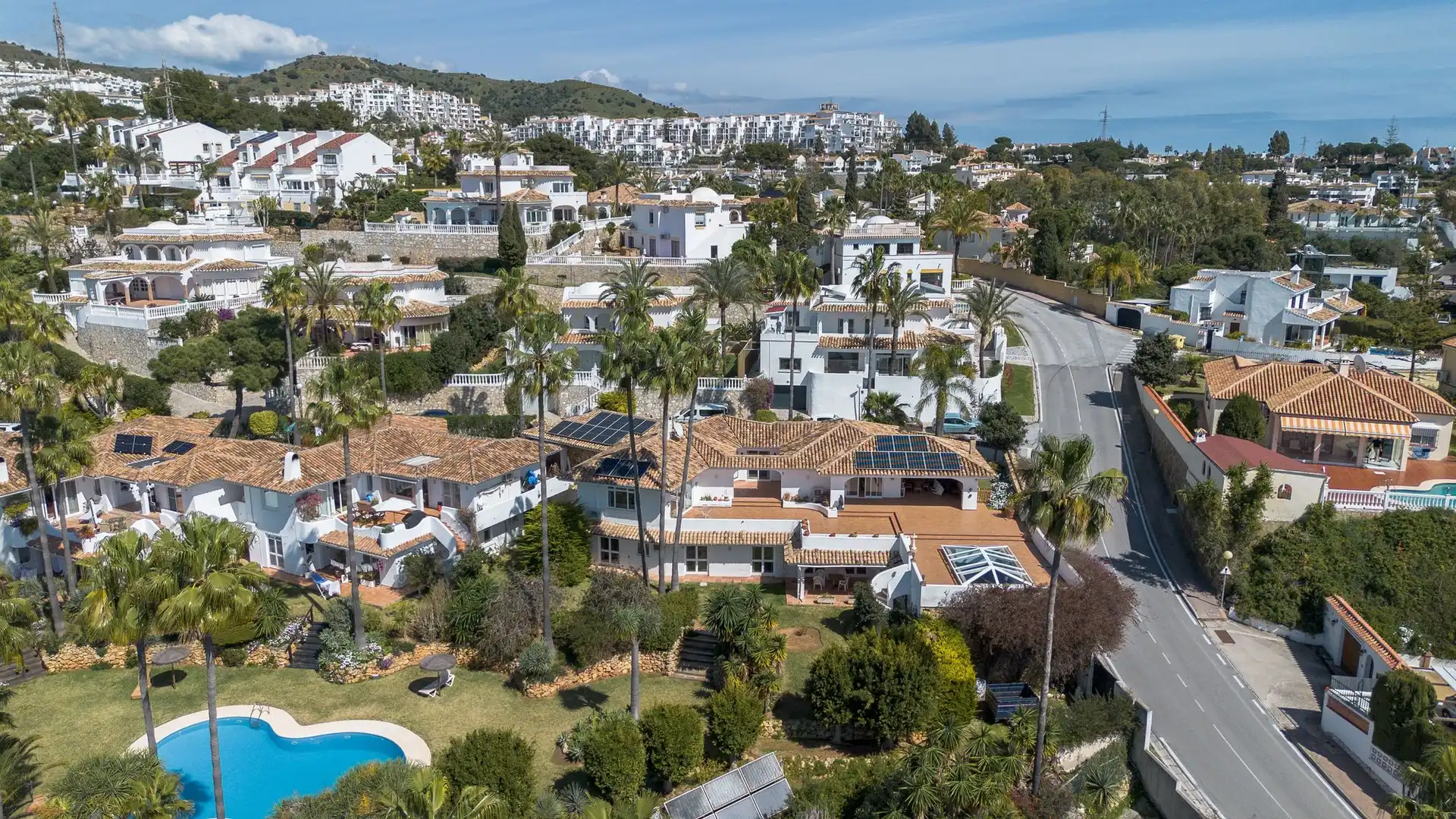 Vista exterior de Casa o xalet en venda en Mijas amb Terrassa
