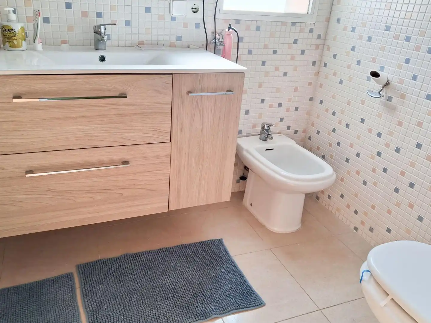 Baño de Ático en venta en Guardamar de la Safor con Aire acondicionado, Jardín privado y Terraza