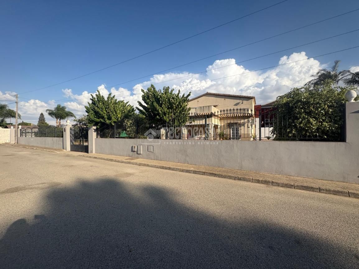 Exterior view of Country house for sale in Sanlúcar de Barrameda  with Air Conditioner, Terrace and Storage room