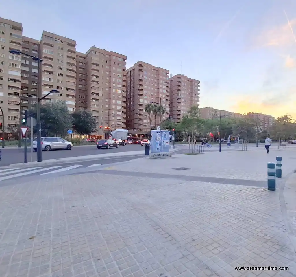Vista exterior de Ático en venta en Poblats Marítims
