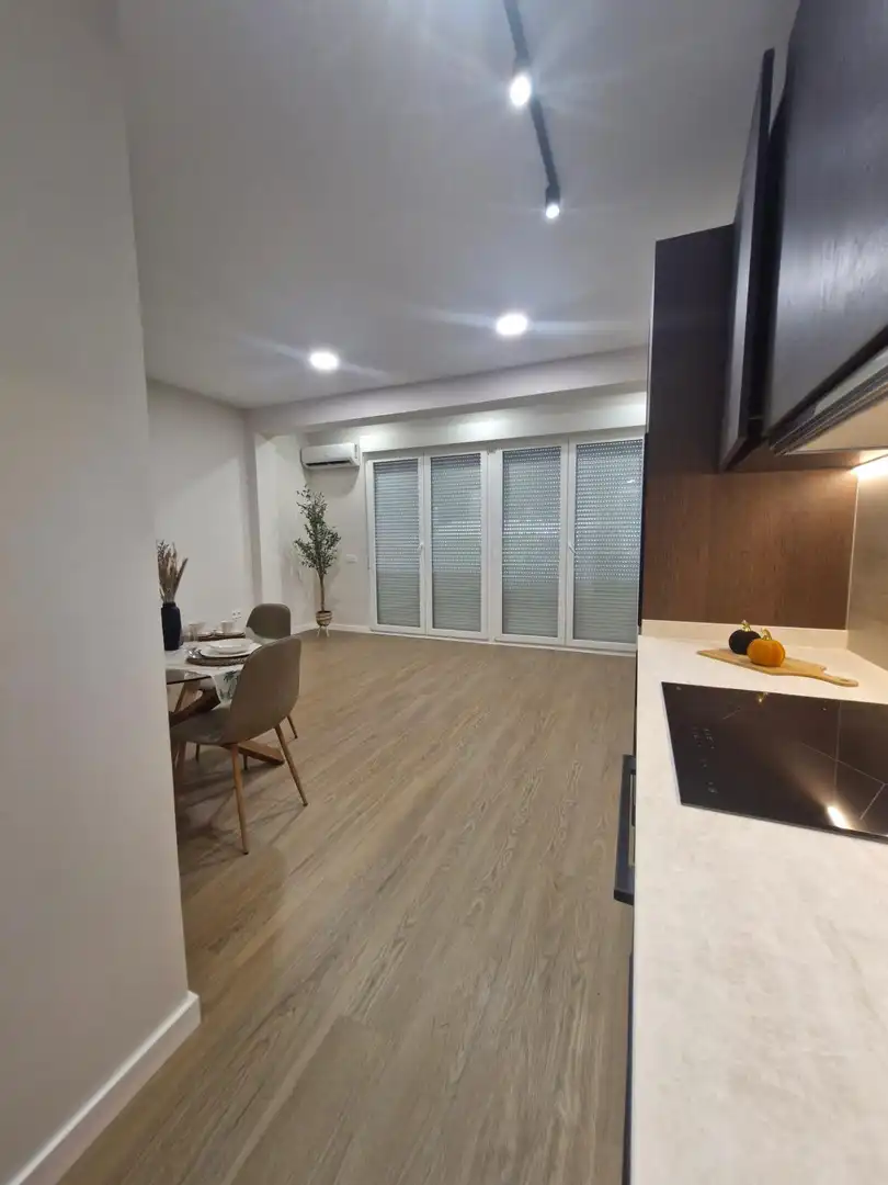 Menjador de Apartament en venda en Valencia amb Aire condicionat, Terrassa i Traster