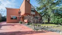 Vista exterior de Casa o xalet en venda en El Escorial amb Calefacció, Jardí privat i Parquet