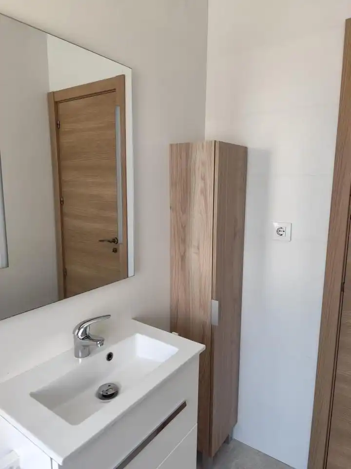 Badezimmer von Wohnung zur Miete in Alcorcón mit Klimaanlage, Heizung und Möbliert