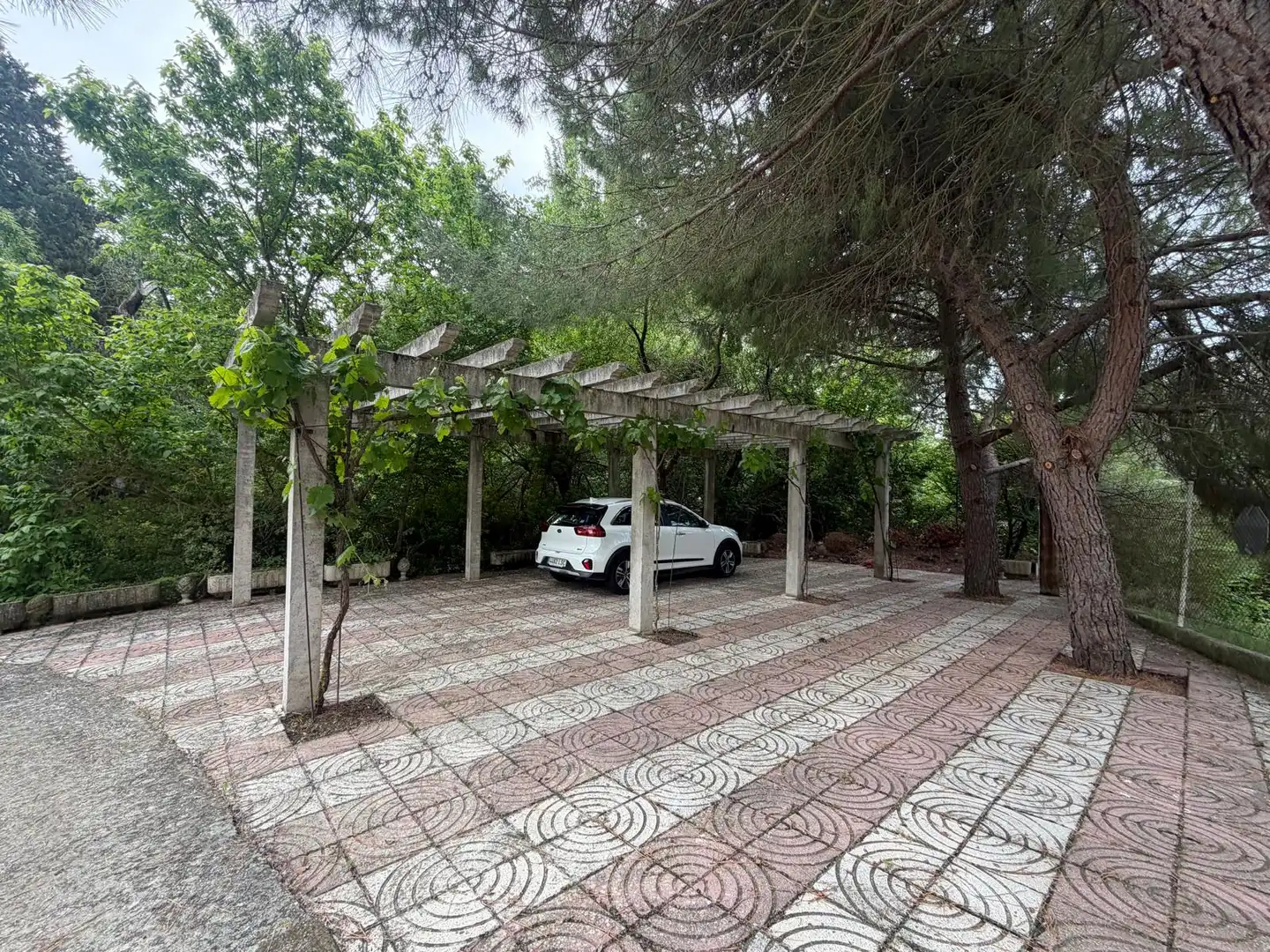 Parking of Houses for sale in Roa  with Heating, Private garden and Terrace
