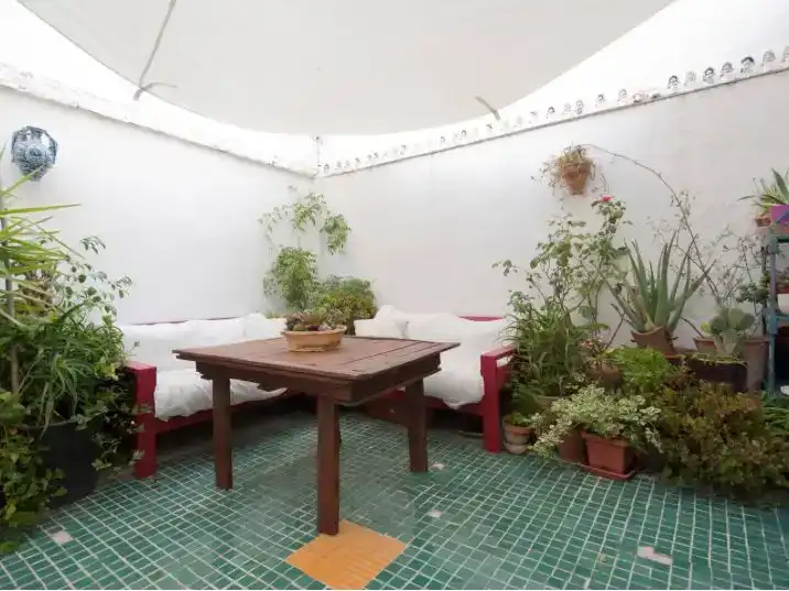 Terrasse von Einfamilien-Reihenhaus zur Miete in Granada mit Abstellraum und Möbliert