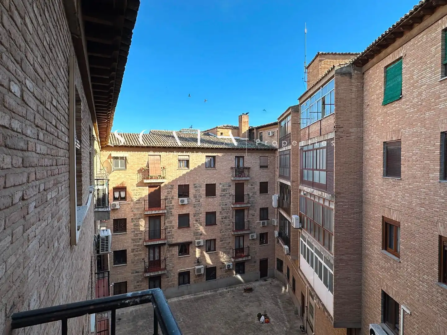 Vista exterior de Piso en venta en  Toledo Capital con Aire acondicionado, Calefacción y Terraza