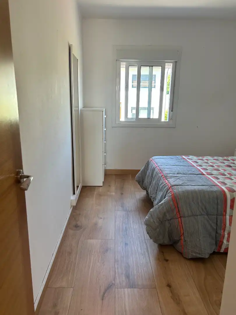 Bedroom of Flat for rent in Santiago de Compostela   with Furnished