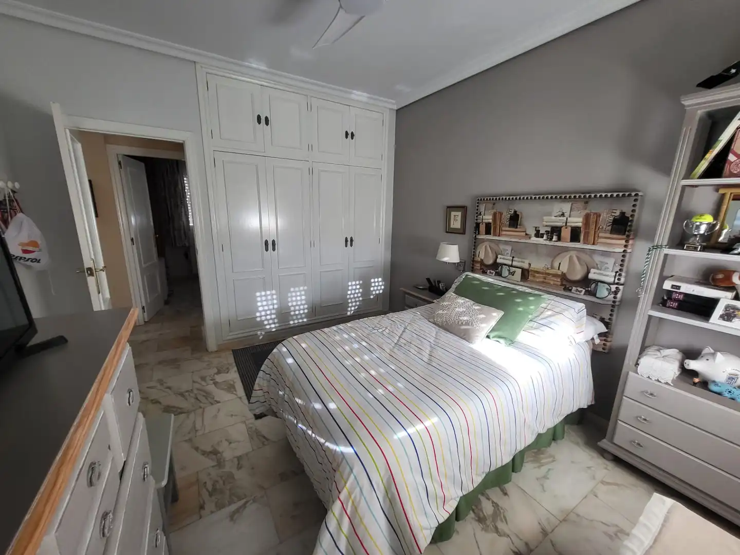 Dormitori de Casa o xalet en venda en Badajoz amb Aire condicionat, Calefacció i Jardí privat