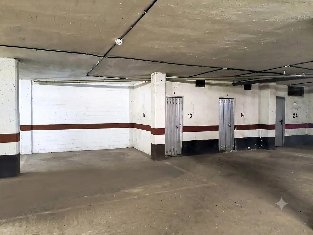 Parking de Piso en venta en Ciudad Real con Calefacción y Trastero