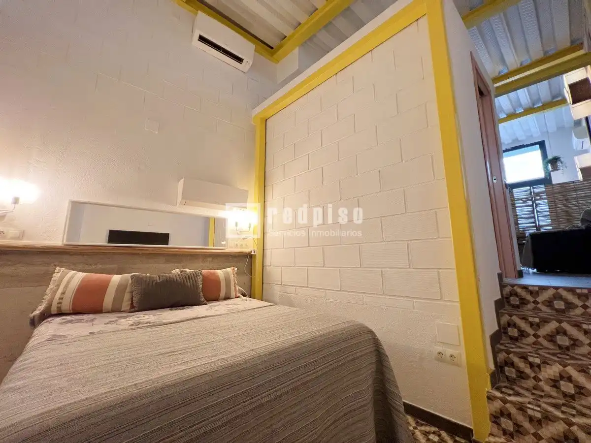 Schlafzimmer von Gebäude zum Verkauf in Rincón de la Victoria