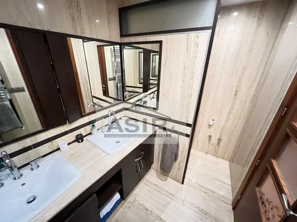Baño de Piso en venta en Alzira con Aire acondicionado y Calefacción