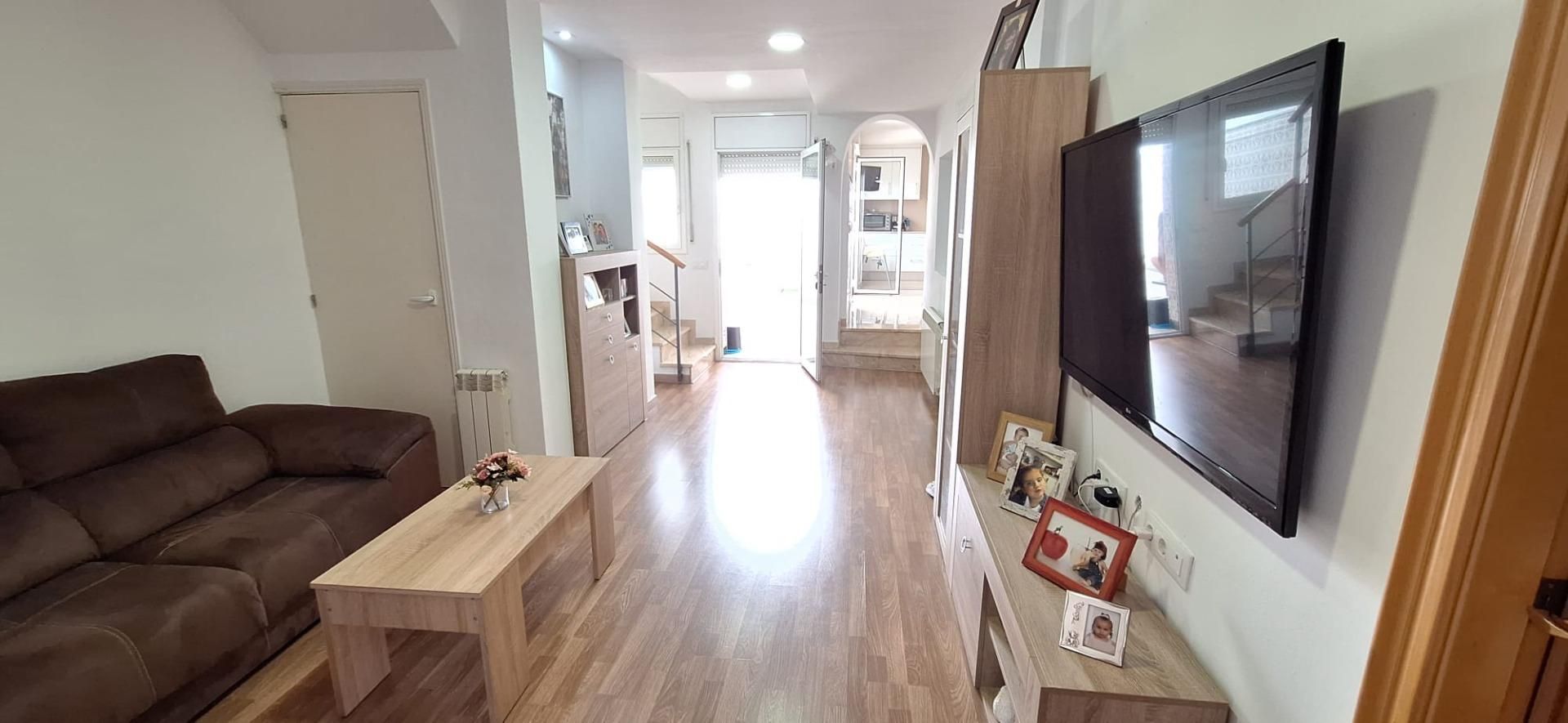 Living room of House or chalet for sale in Sabadell  with Heating, Terrace and Storage room