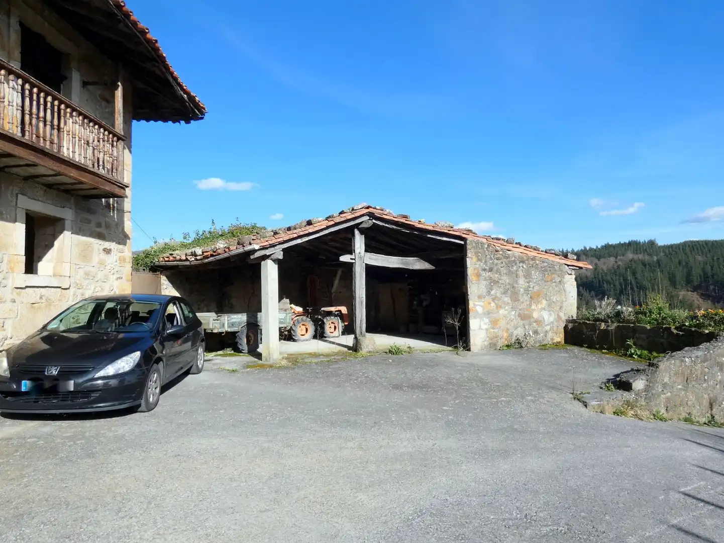 Vista exterior de Finca rústica en venta en Aramaio con Calefacción, Amueblado y Balcón