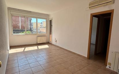 Bedroom of Flat for sale in  Barcelona Capital  with Air Conditioner, Heating and Oven