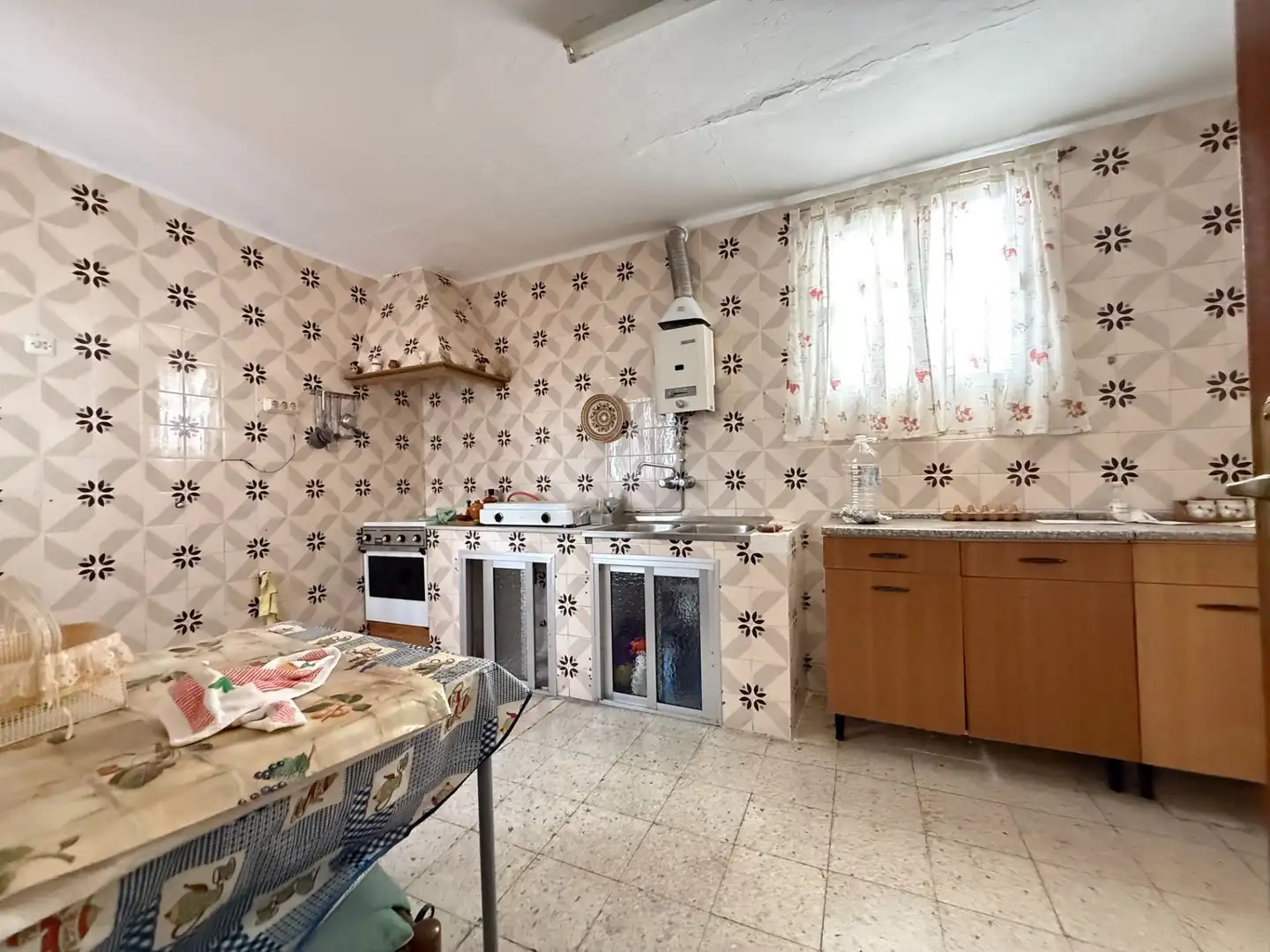 Kitchen of Houses for sale in Aljaraque  with Storage room