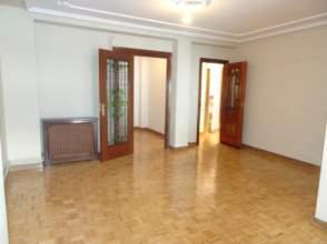 Photo 2 of Flat to rent in Barrio del Centro, Asturias