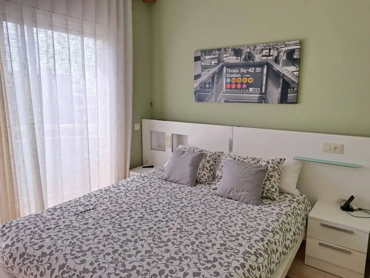 Schlafzimmer von Haus oder Chalet zur Miete in Vilanova i la Geltrú mit Klimaanlage, Heizung und Privatgarten