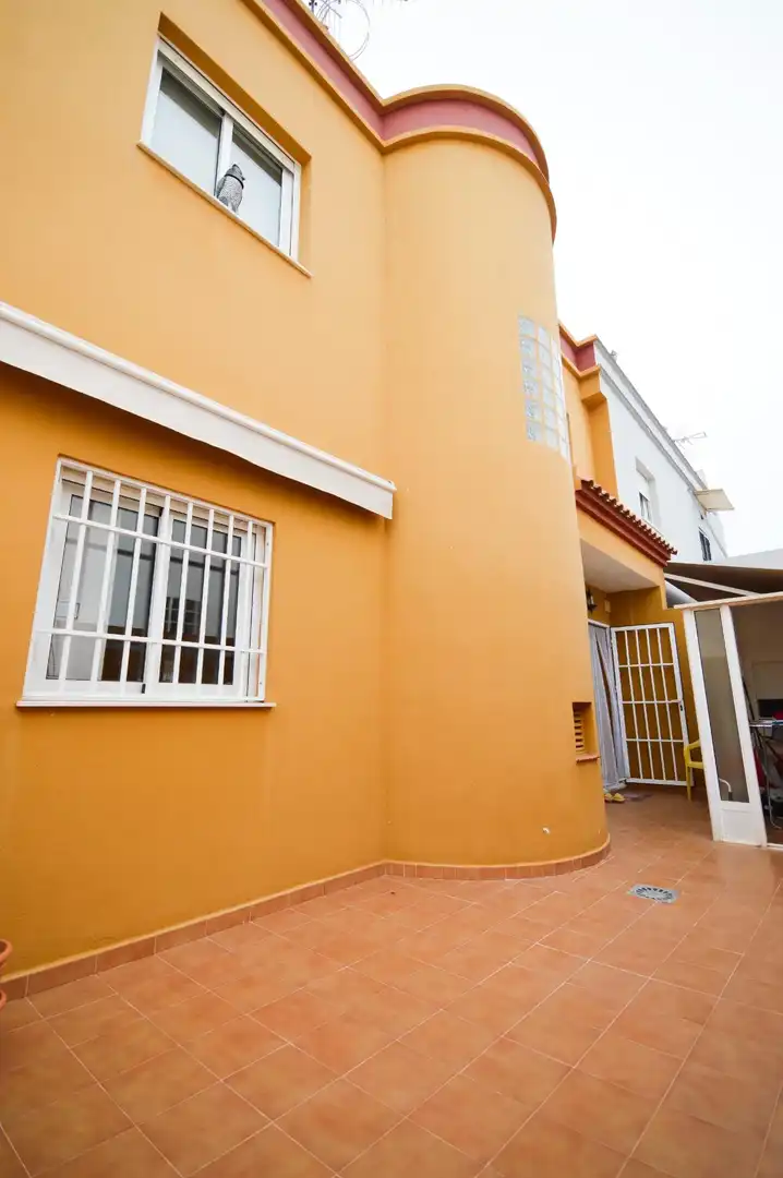 Casa con jardín en venta en Calle Calle Aneto 14, imagen 13