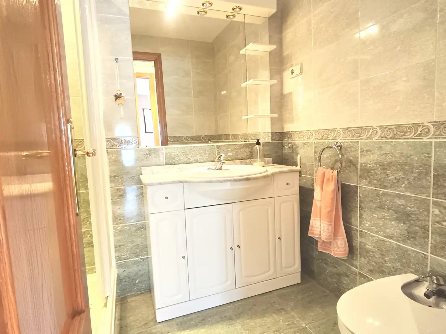 Baño de Piso en venta en Colmenar Viejo con Calefacción, Terraza y Trastero