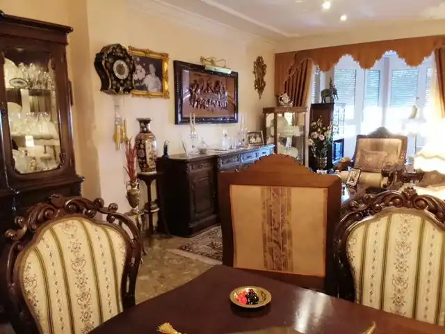 Piso con terraza en venta en Nervión