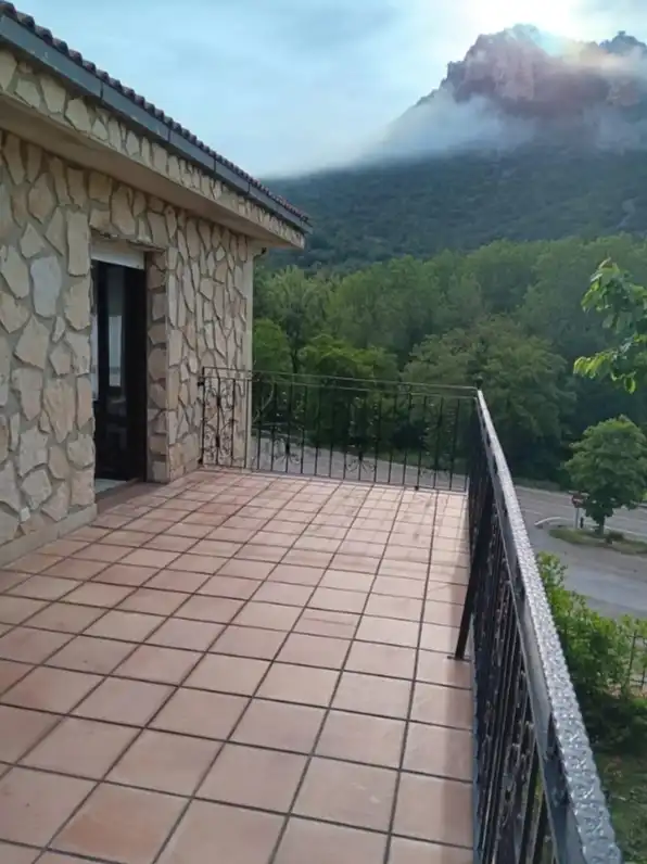 Chalet con terraza en venta en Valle de Sedano, imagen 5