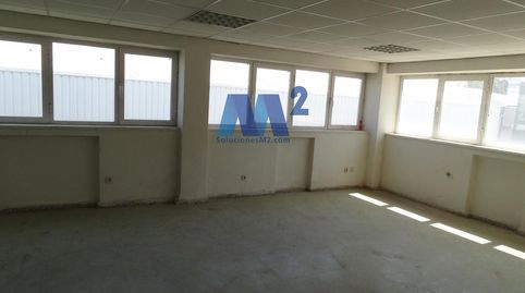 Foto 3 von Fabrikhallen zur Miete in Jose Garate, El Barral Ferial, Coslada
